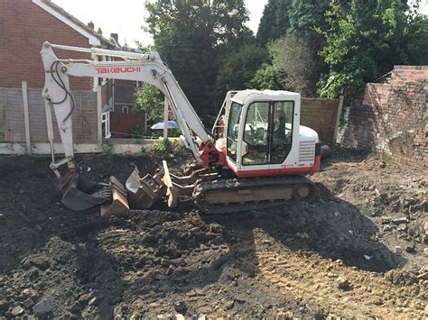 man and mini digger hire birmingham|man with digger near me.